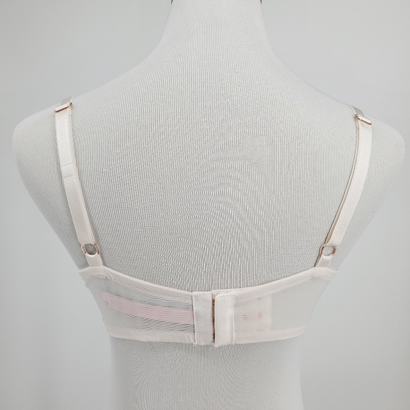 Victoria's Secret Dream Angels Floral Demi Bra - Picture 5 of 8